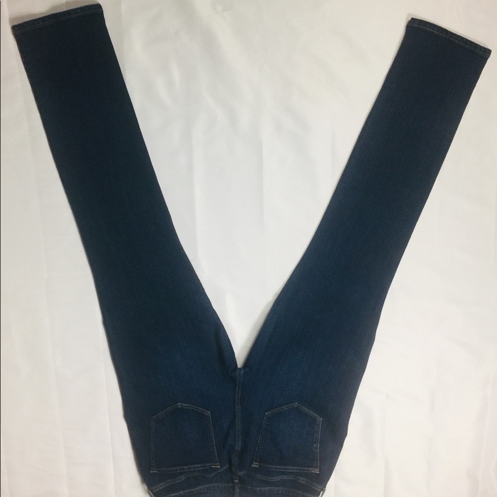 These are navy blue jeans from old navy.